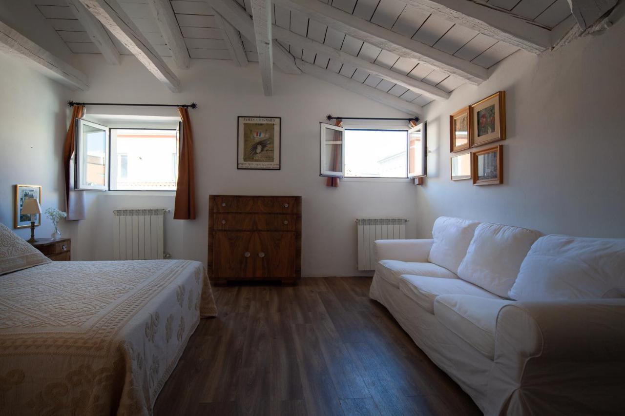 Serravallo'S Apartments Big Trieste Ngoại thất bức ảnh