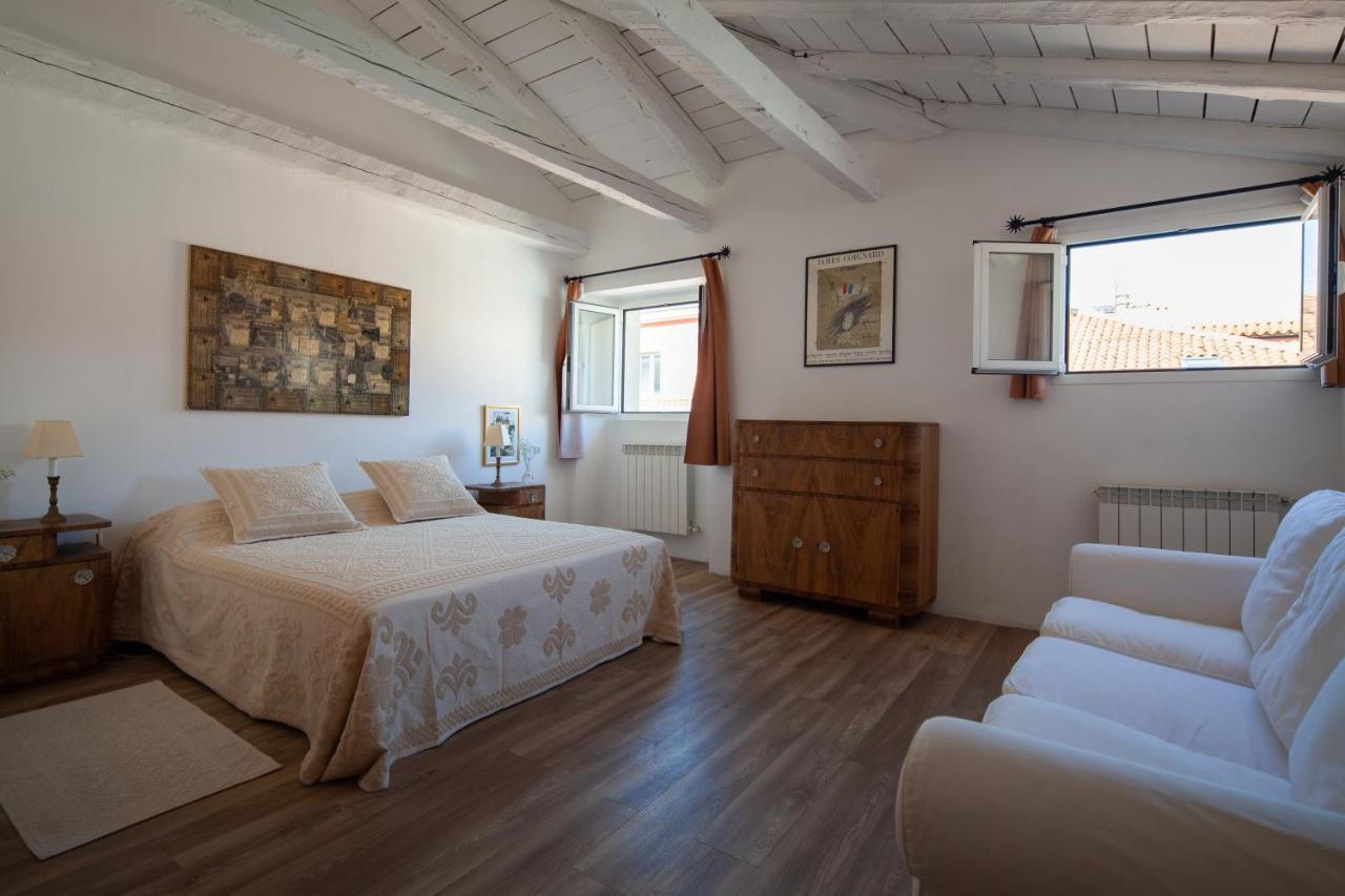 Serravallo'S Apartments Big Trieste Ngoại thất bức ảnh